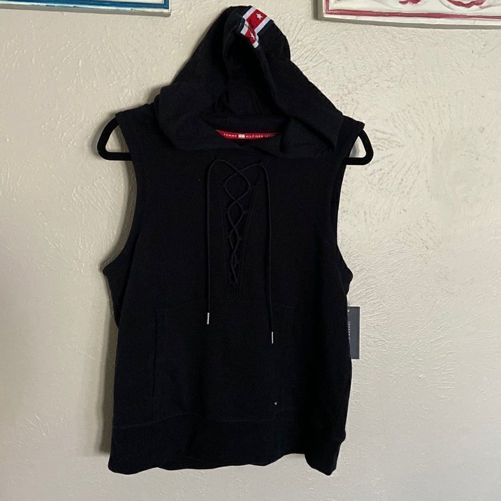 Tommy Hilfiger sleeveless hoodie NWT Sz M